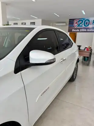 TOYOTA-COROLLA-2018
