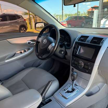 TOYOTA-COROLLA-2013
