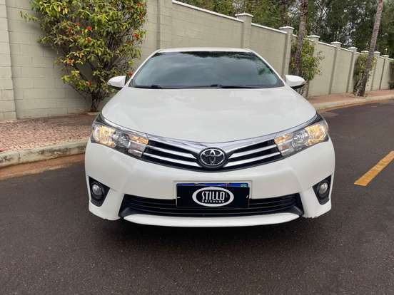 TOYOTA-COROLLA-2015