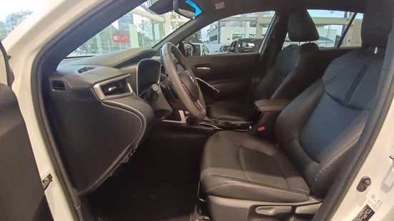 TOYOTA-COROLLA CROSS-2024