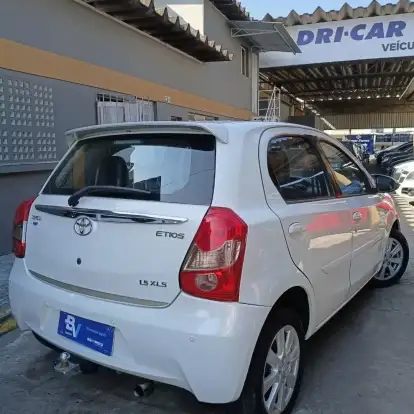 TOYOTA-ETIOS-1.5 XLS 16V FLEX 4P AUTOMÁTICO TOYOTA-ETIOS-2016