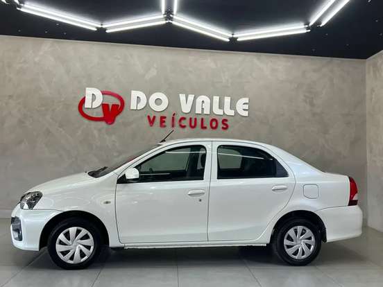 TOYOTA-ETIOS-1.3 X 16V FLEX 4P AUTOMÁTICO TOYOTA-ETIOS-2019