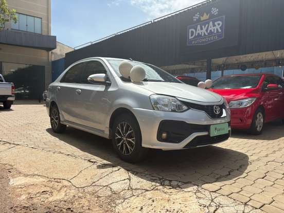 TOYOTA-ETIOS-2017