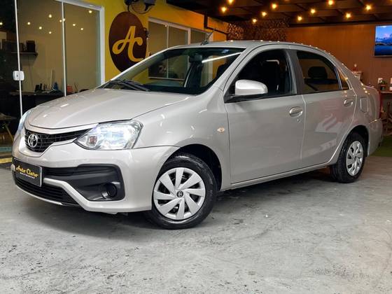 TOYOTA ETIOS 1.5 X SEDAN 16V FLEX 4P AUTOMÁTICO