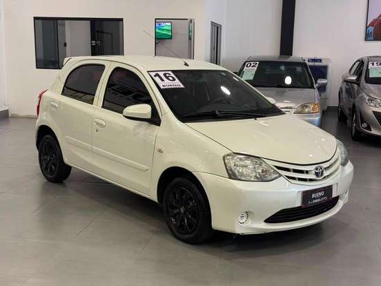 TOYOTA-ETIOS-1.5 XS 16V FLEX 4P MANUAL TOYOTA-ETIOS-2015