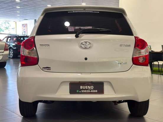 TOYOTA-ETIOS-1.5 XS 16V FLEX 4P MANUAL TOYOTA-ETIOS-2015