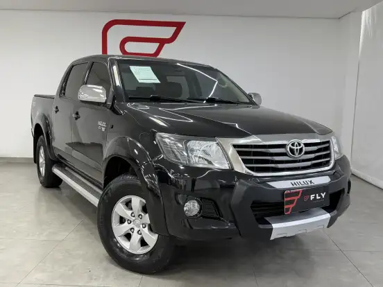 TOYOTA-HILUX-2.7 SR 4X2 CD 16V FLEX 4P AUTOMÁTICO TOYOTA-HILUX-2012