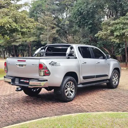 TOYOTA-HILUX-2018