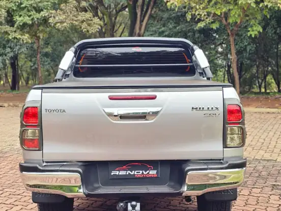 TOYOTA-HILUX-2.7 SRV 4X2 CD 16V FLEX 4P AUTOMÁTICO TOYOTA-HILUX-2018