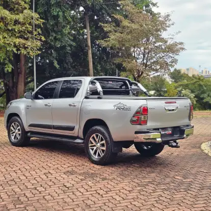 TOYOTA-HILUX-2018
