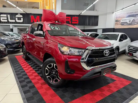 TOYOTA-HILUX-2021