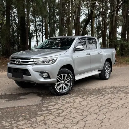 TOYOTA HILUX 2.8 SRX 4X4 CD 16V DIESEL 4P AUTOMÁTICO