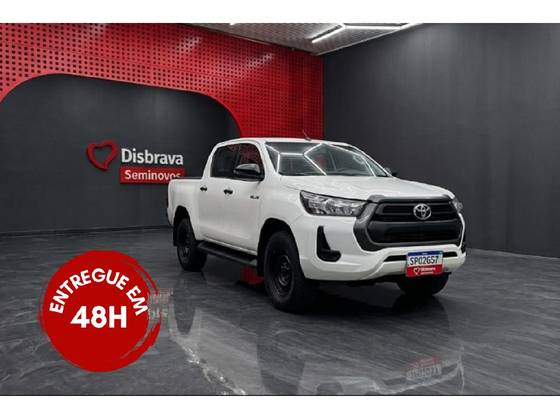 TOYOTA HILUX 2.8 D-4D TURBO DIESEL CD POWER PACK 4X4 MANUAL