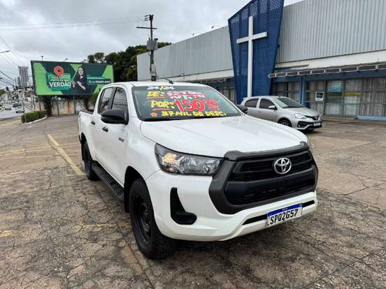 TOYOTA-HILUX-2.8 D-4D TURBO DIESEL CD POWER PACK 4X4 MANUAL TOYOTA-HILUX-2024