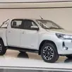TOYOTA HILUX 2.8 D-4D TURBO DIESEL CD SRV 4X4 AUTOMÁTICO TOYOTA HILUX 2.8 D-4D TURBO DIESEL CD SRV 4X4 AUTOMÁTICO