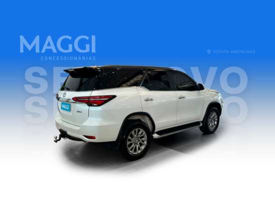 TOYOTA-HILUX-2022