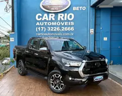 TOYOTA HILUX 2.8 D-4D TURBO DIESEL CD SRX 4X4 AUTOMÁTICO TOYOTA HILUX 2.8 D-4D TURBO DIESEL CD SRX 4X4 AUTOMÁTICO