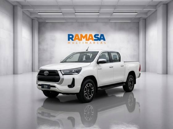 TOYOTA HILUX 2.8 D-4D TURBO DIESEL CD SRX 4X4 AUTOMÁTICO