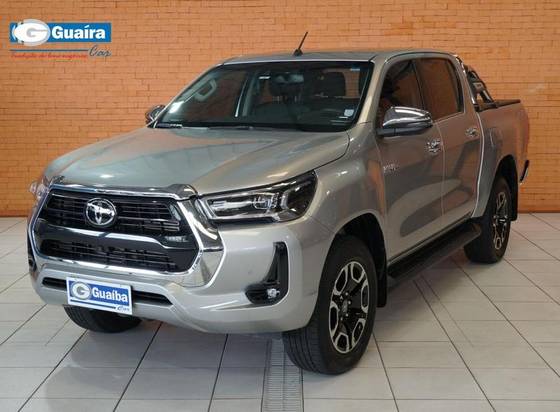 TOYOTA HILUX 2.8 D-4D TURBO DIESEL CD SRX 4X4 AUTOMÁTICO