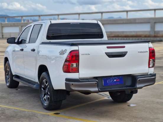 TOYOTA-HILUX-2.8 POWER PACK 4X4 CD 16V DIESEL 4P MANUAL TOYOTA-HILUX-2019