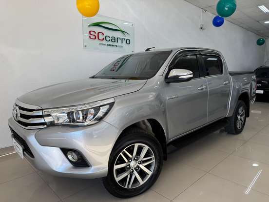 TOYOTA-HILUX-2016