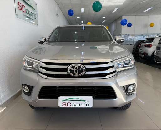 TOYOTA-HILUX-2016