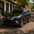 TOYOTA HILUX SW4 2.8 SRX 4X4 7 LUGARES 16V TURBO INTERCOOLER DIESEL 4P AUTOMÁTICO TOYOTA HILUX SW4 2.8 SRX 4X4 7 LUGARES 16V TURBO INTERCOOLER DIESEL 4P AUTOMÁTICO