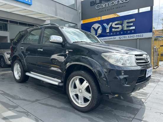 TOYOTA-HILUX SW4-2009