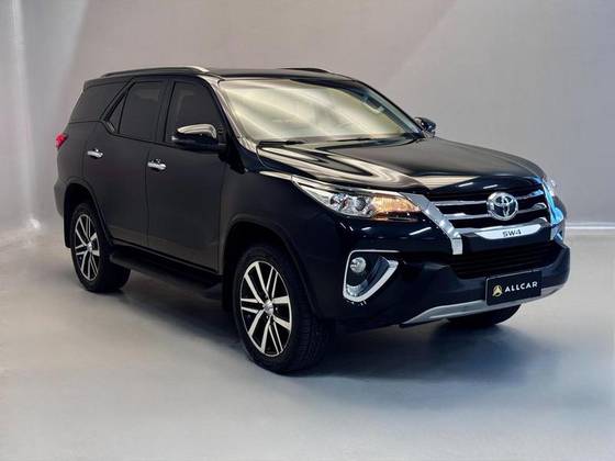 TOYOTA HILUX SW4 2.7 SRV 7 LUGARES 4X2 16V FLEX 4P AUTOMÁTICO
