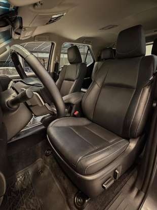 TOYOTA-HILUX SW4-2024