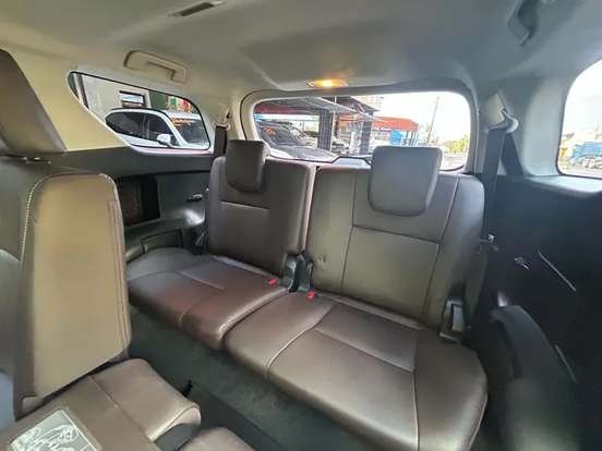 TOYOTA-HILUX SW4-2.8 SRX 4X4 7 LUGARES 16V TURBO INTERCOOLER DIESEL 4P AUTOMÁTICO TOYOTA-HILUX SW4-2019