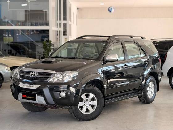 TOYOTA HILUX SW4 3.0 SRV 4X4 16V TURBO INTERCOOLER DIESEL 4P AUTOMÁTICO