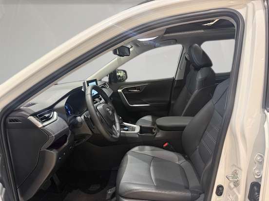 TOYOTA-RAV4-2025