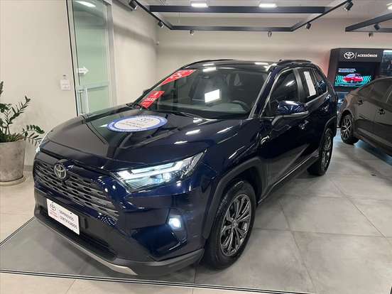 TOYOTA-RAV4-2024