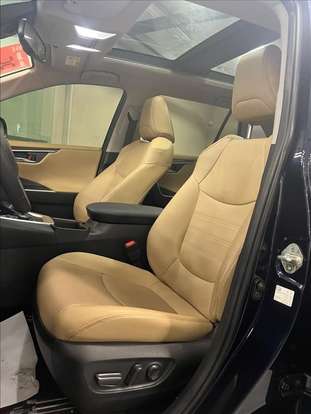 TOYOTA-RAV4-2024