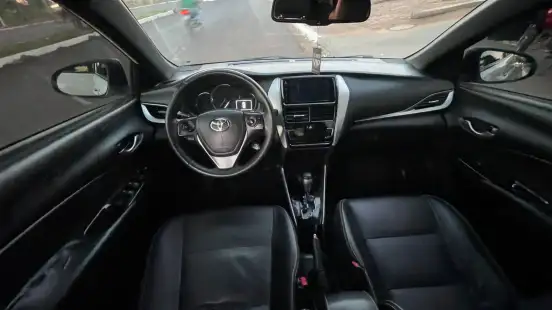 TOYOTA-YARIS-2018