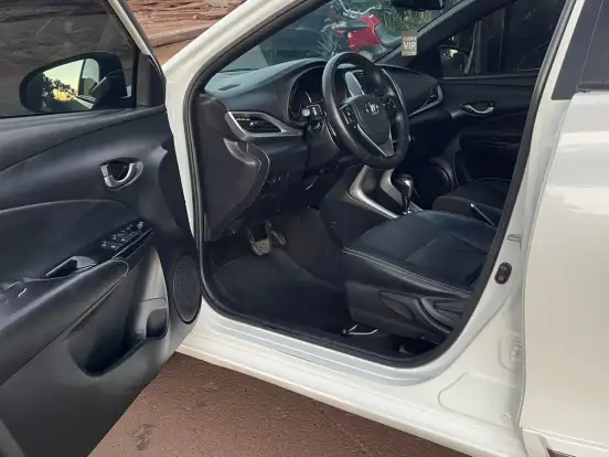 TOYOTA-YARIS-1.5 16V FLEX XS MULTIDRIVE TOYOTA-YARIS-2018