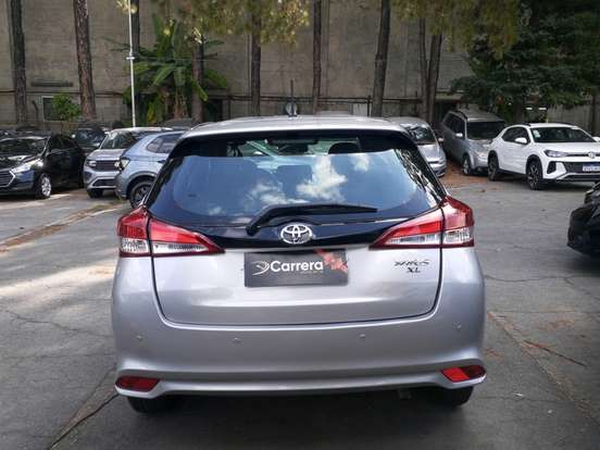 TOYOTA-YARIS-2019