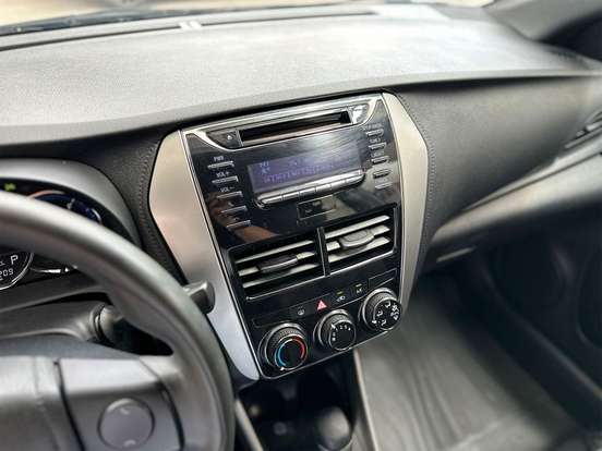 TOYOTA-YARIS-1.3 16V FLEX XL MULTIDRIVE TOYOTA-YARIS-2019