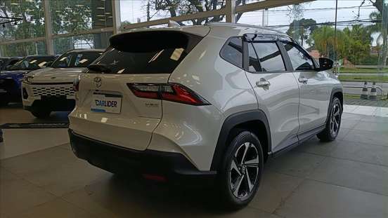 TOYOTA-YARIS CROSS-2026