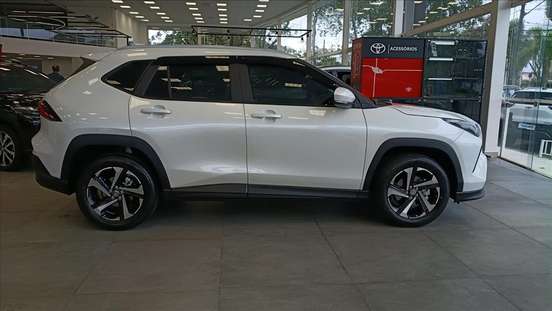 TOYOTA-YARIS CROSS-2026