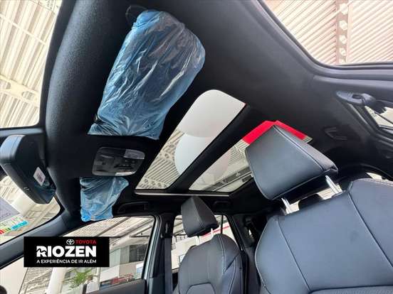 TOYOTA-YARIS CROSS-2026