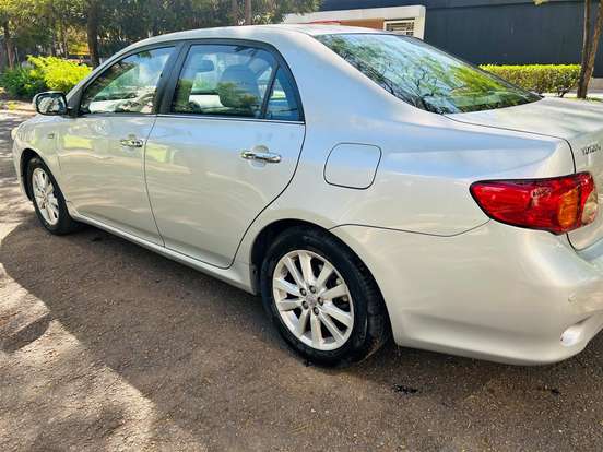 TOYOTA-COROLLA-2.0 ALTIS 16V FLEX 4P AUTOMÁTICO TOYOTA-COROLLA-2010