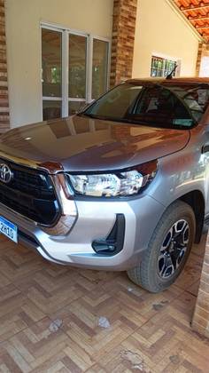 TOYOTA HILUX 2.8 D-4D TURBO DIESEL CD SRV 4X4 AUTOMÁTICO