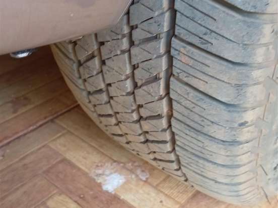 TOYOTA-HILUX-2.8 D-4D TURBO DIESEL CD SRV 4X4 AUTOMÁTICO TOYOTA-HILUX-2023