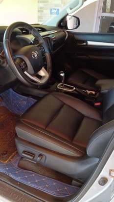 TOYOTA-HILUX-2023