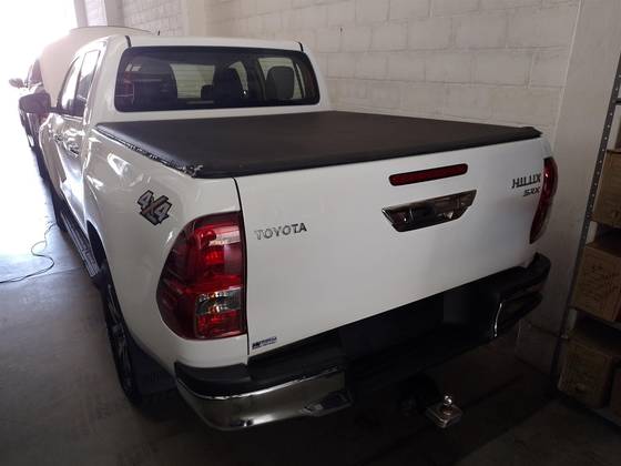 TOYOTA HILUX 2.8 SRX 4X4 CD 16V DIESEL 4P AUTOMÁTICO