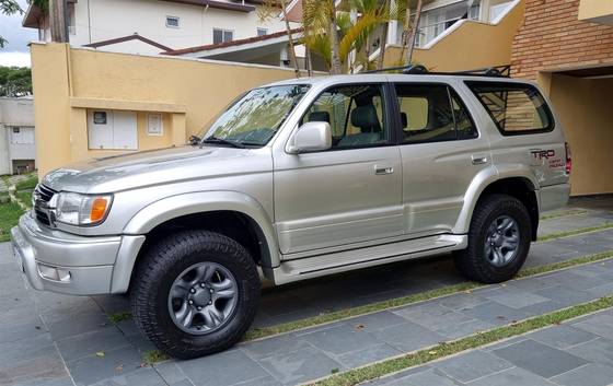 TOYOTA HILUX SW4 3.4 4X4 V6 24V GASOLINA 4P AUTOMÁTICO