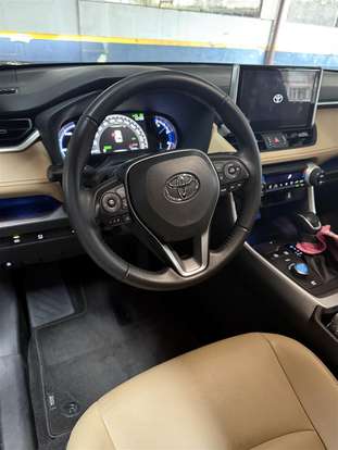 TOYOTA-RAV4-2025