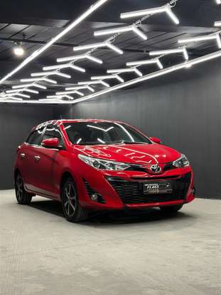 TOYOTA-YARIS-2018